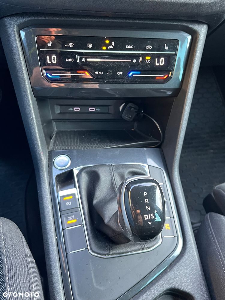 Volkswagen Tiguan - 10