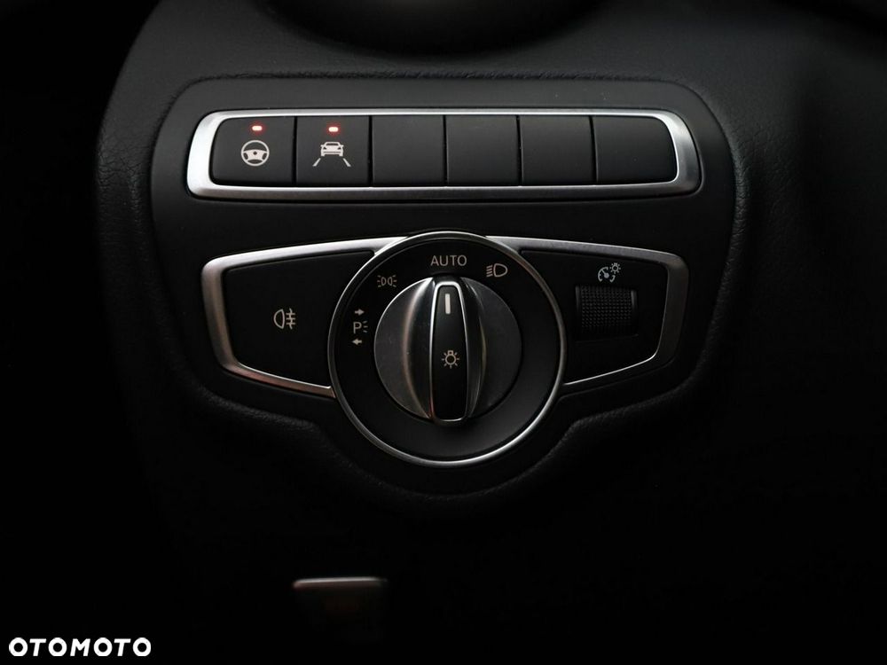 Mercedes-Benz Klasa C 300 de 9G-TRONIC Avantgarde - 37