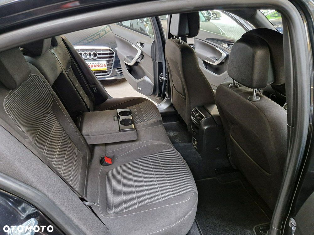 Opel Insignia - 21