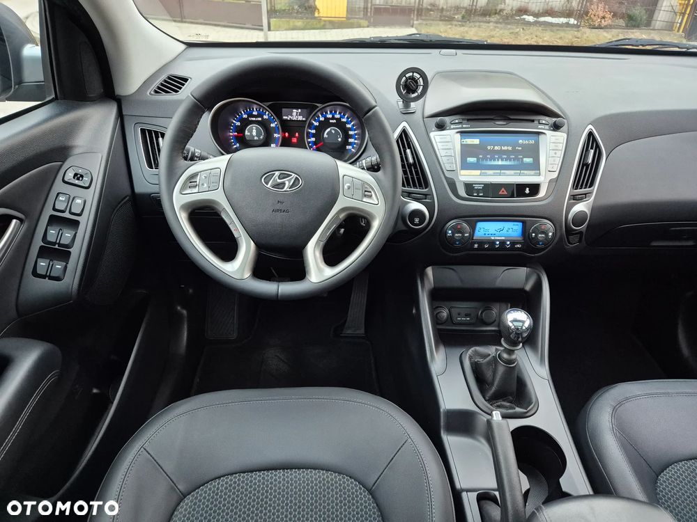 Hyundai ix35 blue 1.6 2WD Finale Silver - 31