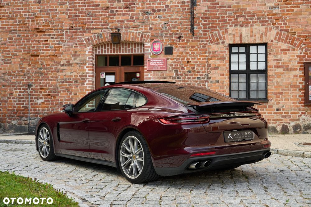 Porsche Panamera 4S - 10