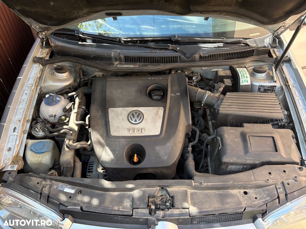 Volkswagen Golf - 11