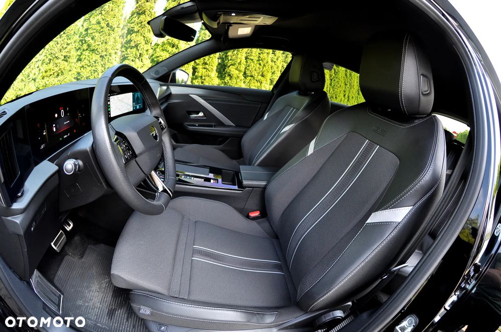 Opel Astra 1.2 T GS S&S - 22