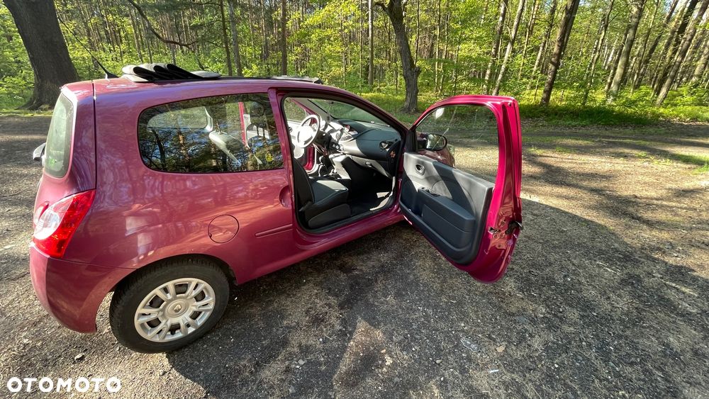 Renault Twingo 1.2 LEV 16V 75 eco2 - 29