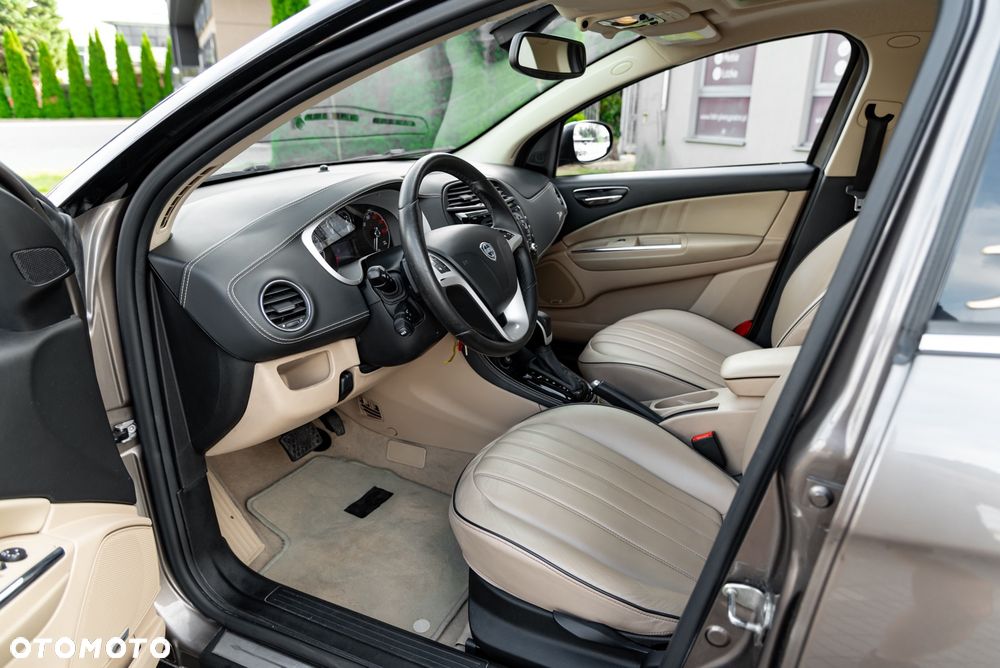 Lancia Delta 1.8 Di T-Jet 16v Platino - 16