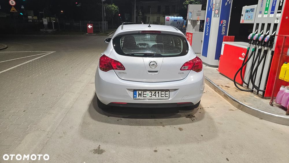 Opel Astra 1.7 CDTI Cosmo - 6