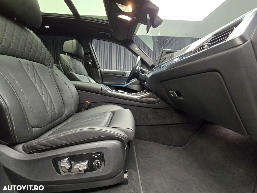 BMW X7 xDrive40d MHEV - 34