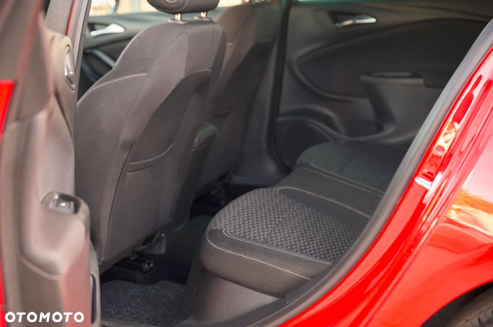 Opel Astra 1.4 Turbo Dynamic - 25