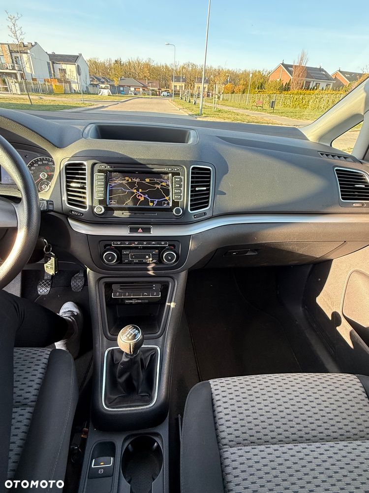 Volkswagen Sharan - 8