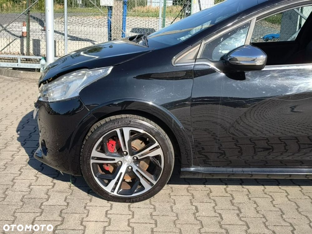 Peugeot 208 - 28