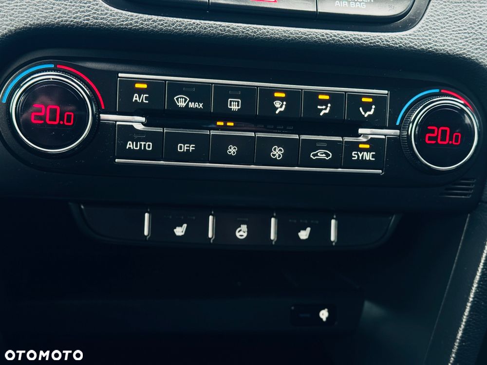 Kia ProCeed 1.5 T-GDI GT Line - 25