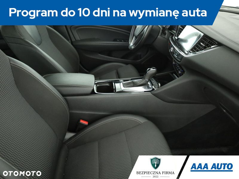 Opel Insignia - 8