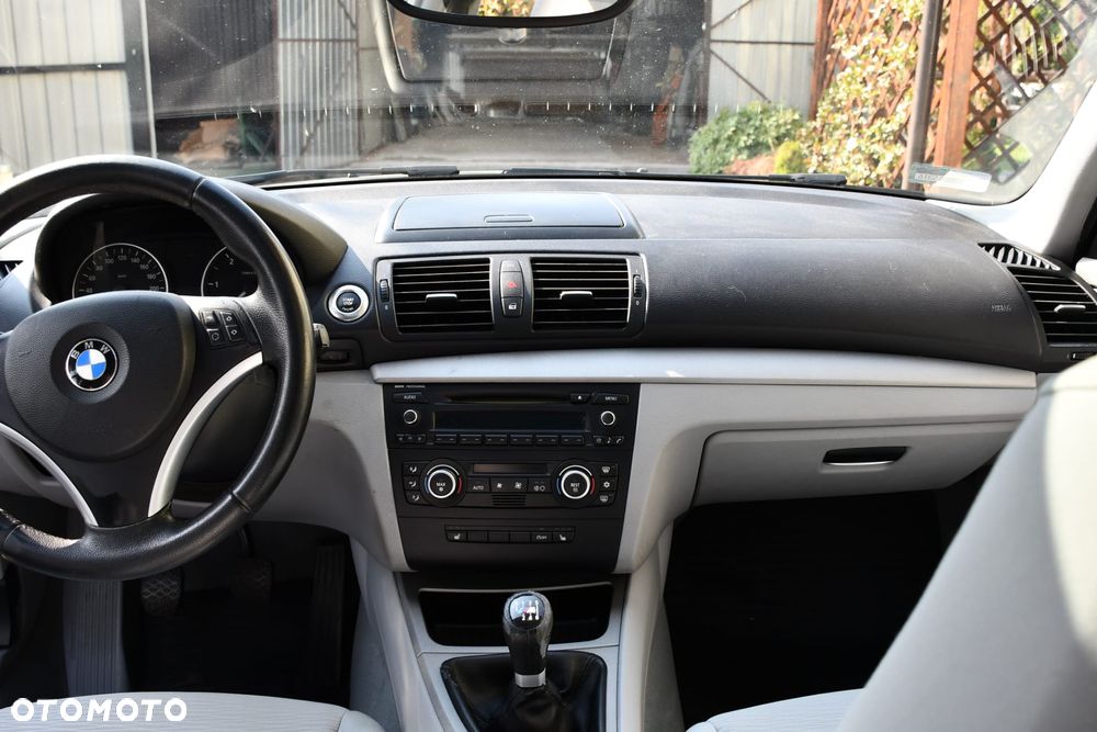 BMW Seria 1 118d DPF - 9