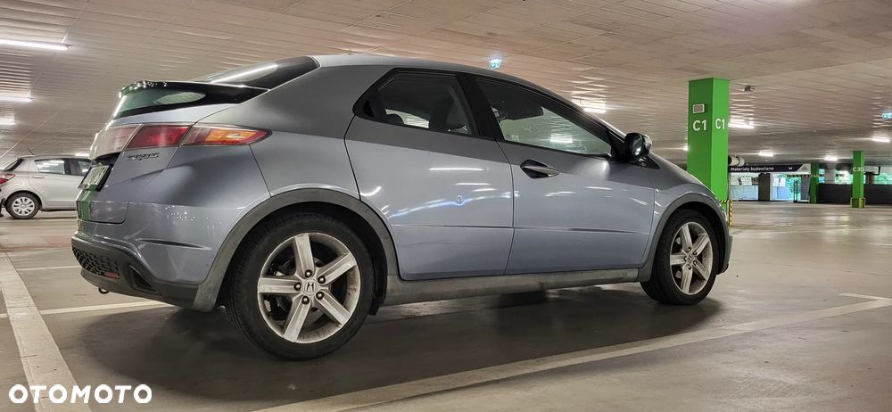 Honda Civic 1.8i-VTEC Sport - 6