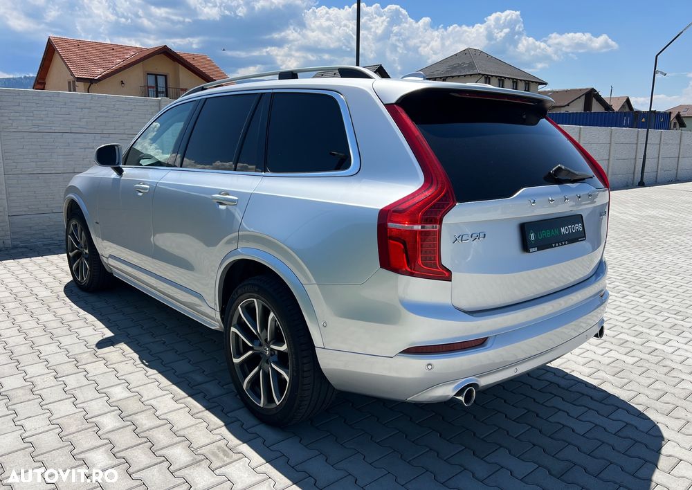 Volvo XC 90 D5 AWD Momentum - 9