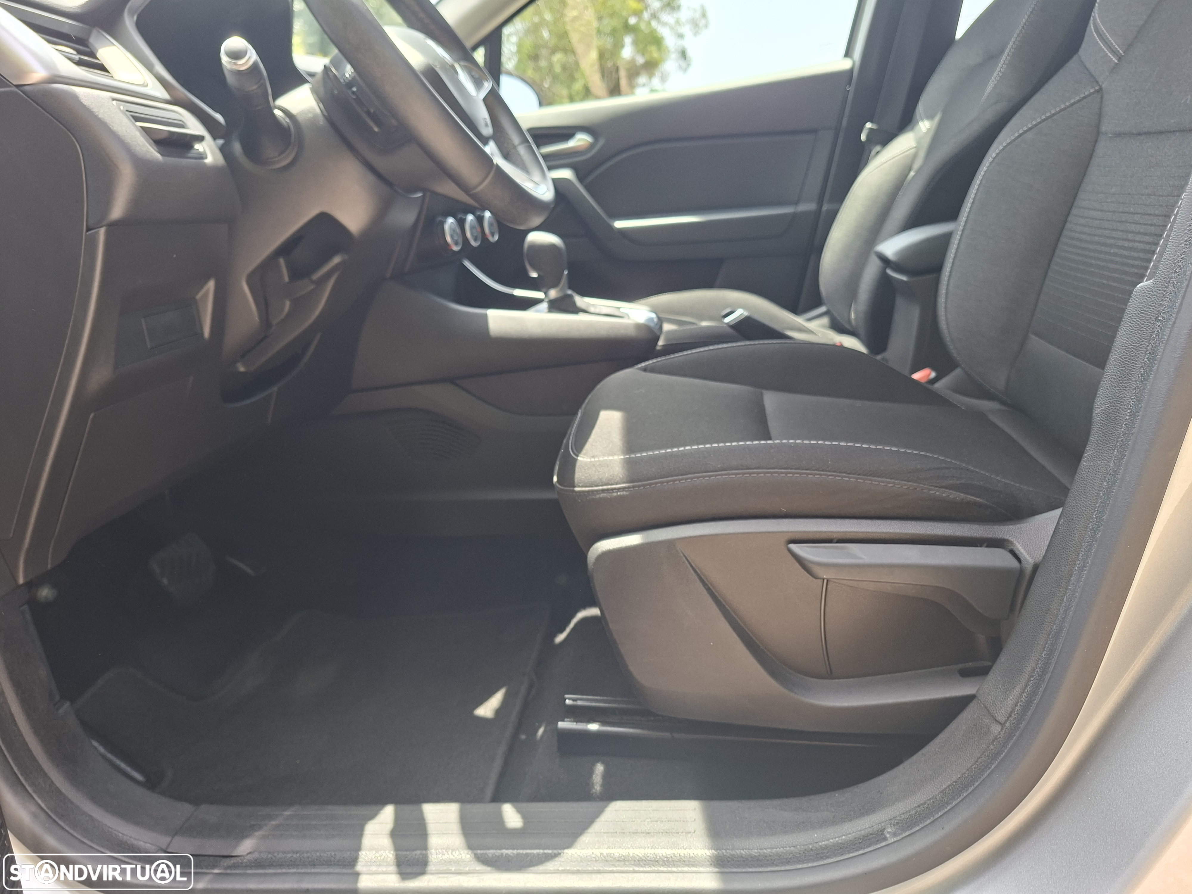 Renault Captur 1.5 dCi Exclusive EDC - 10