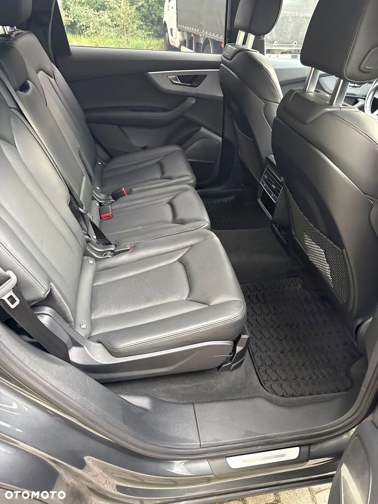 Audi Q7 - 11