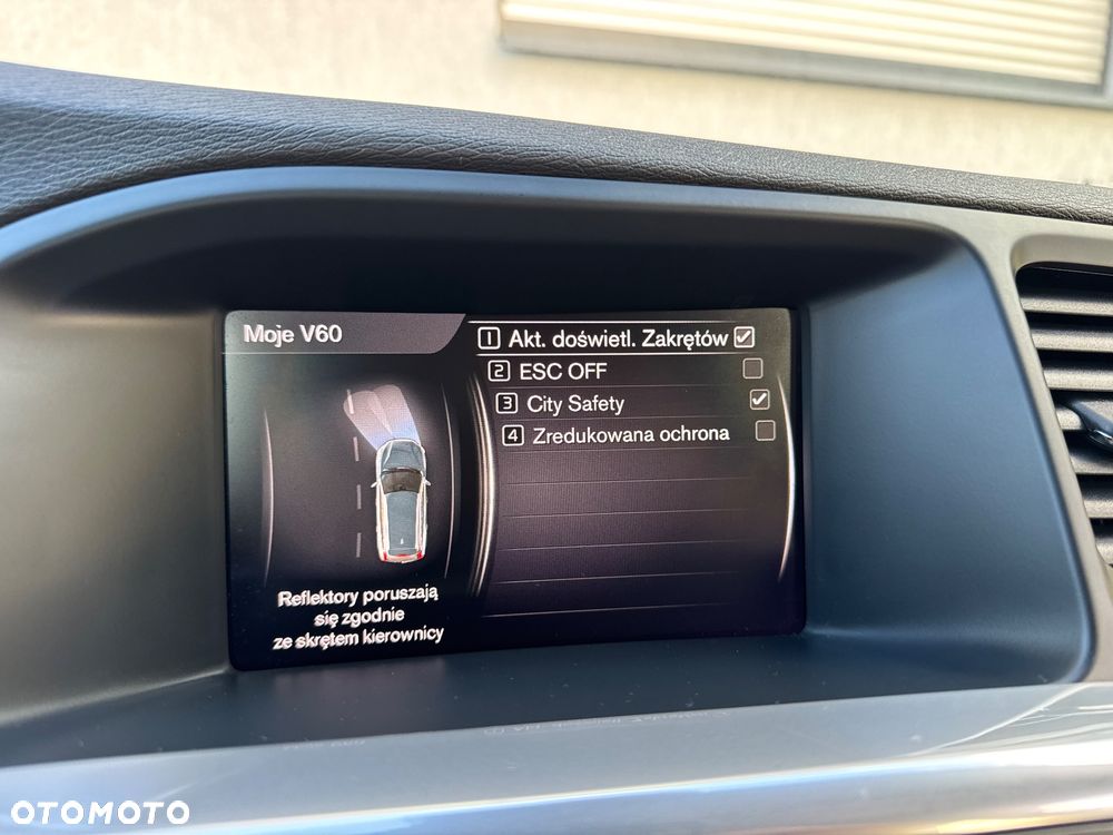 Volvo V60 D3 Geartronic Momentum Pro - 27