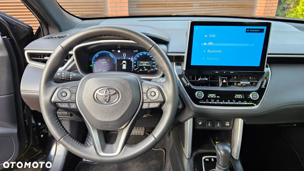 Toyota Corolla Cross 2.0 Hybrid Comfort AWD - 34