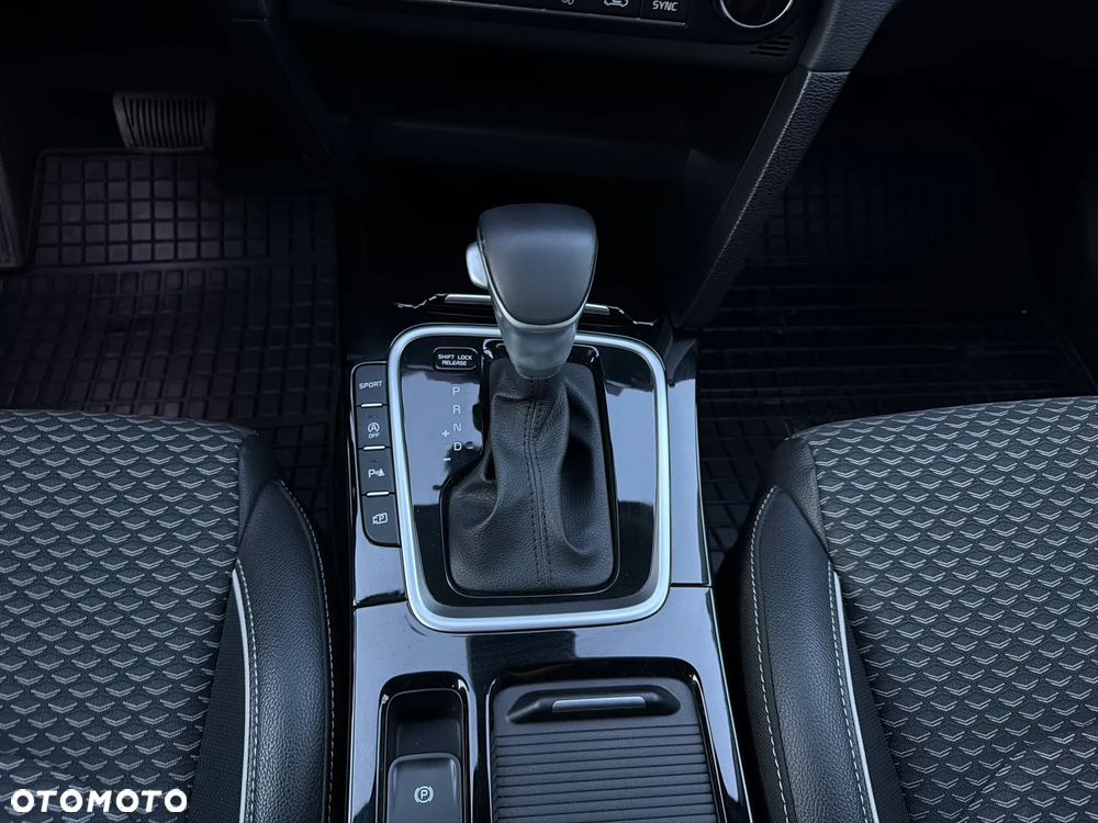 Kia XCeed 1.5 T-GDI L DCT - 17