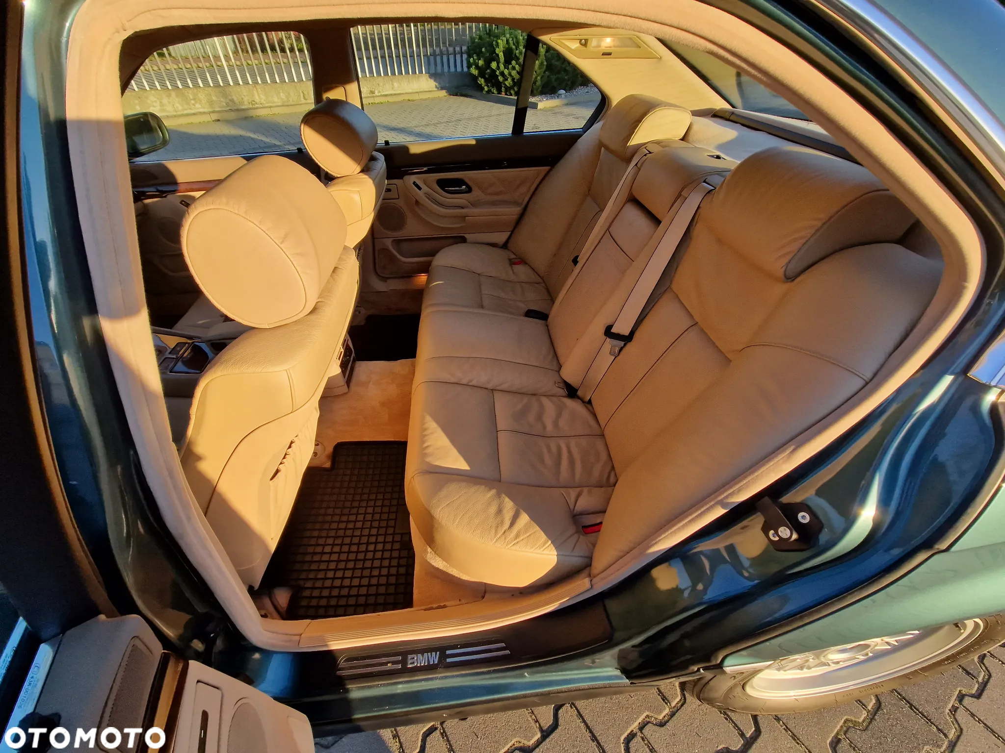 BMW Seria 7 740i V8 - 9