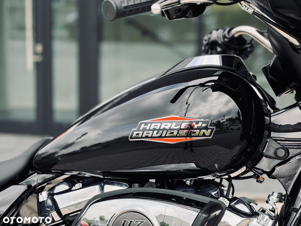 Harley-Davidson Touring Street Glide - 7