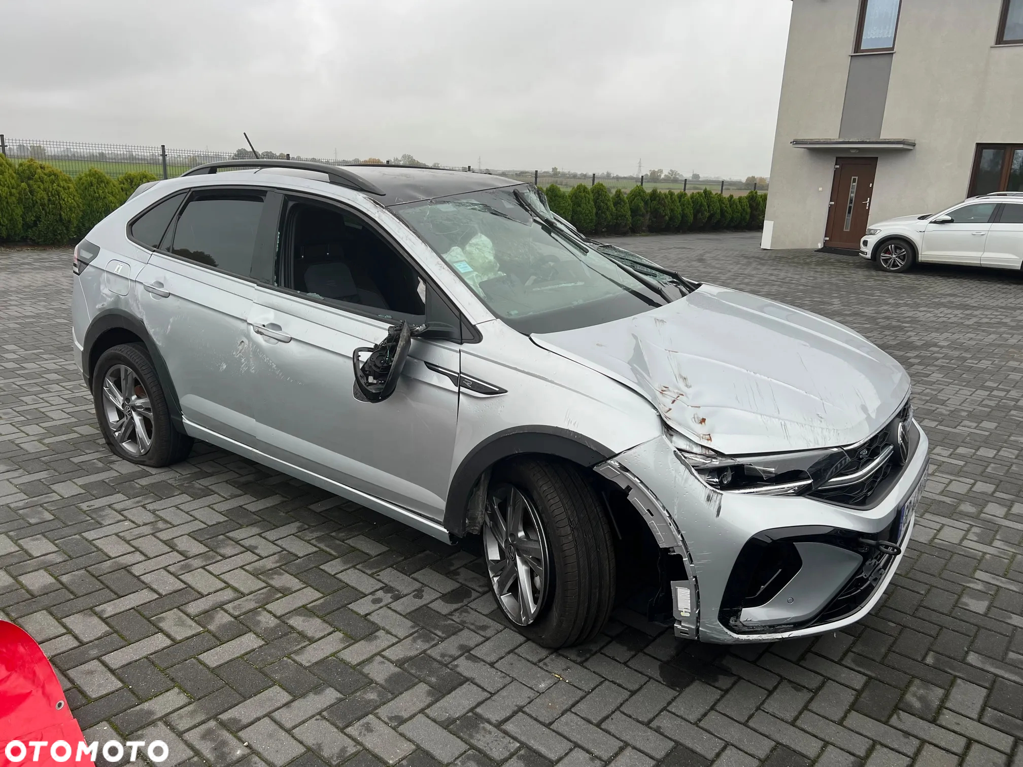 Volkswagen Taigo 1.0 TSI R-Line DSG - 2