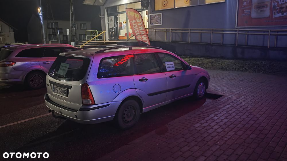 Ford Focus 1.6 Futura - 3