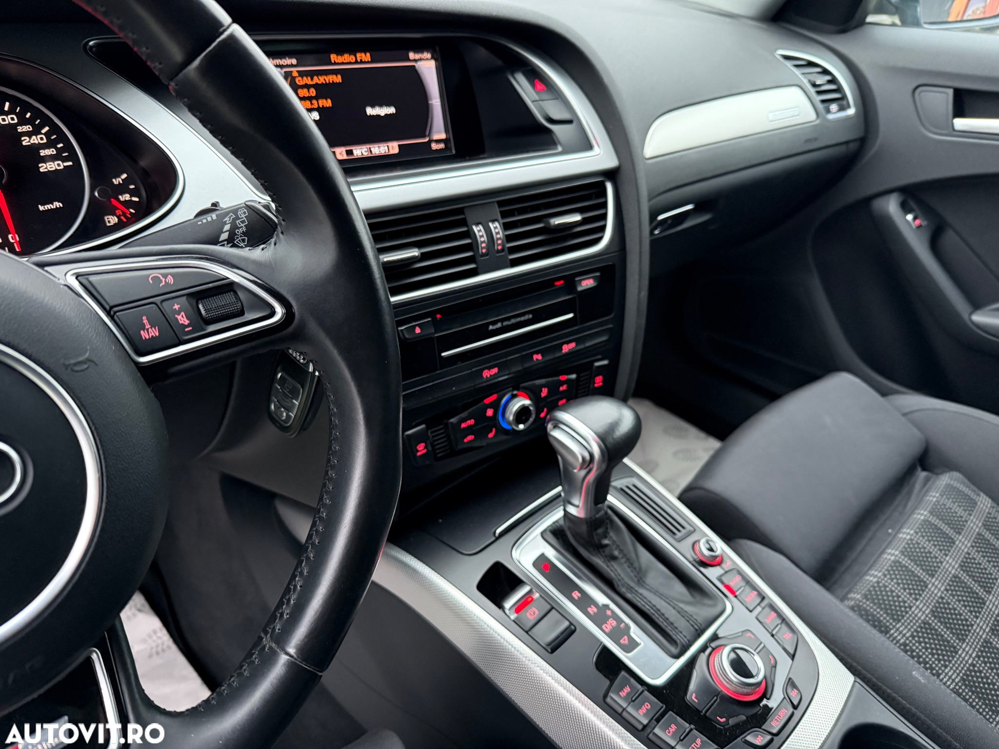 Audi A4 Avant 2.0 TDI quattro S tronic Sport - 12