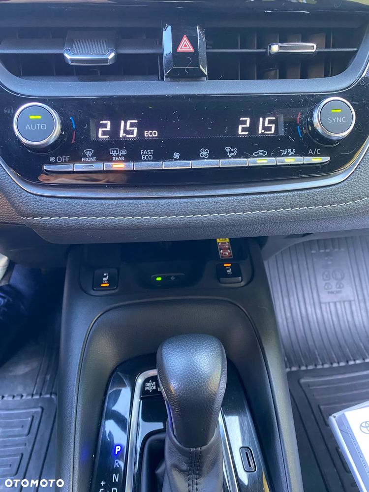 Toyota Corolla 2.0 Hybrid Comfort - 13