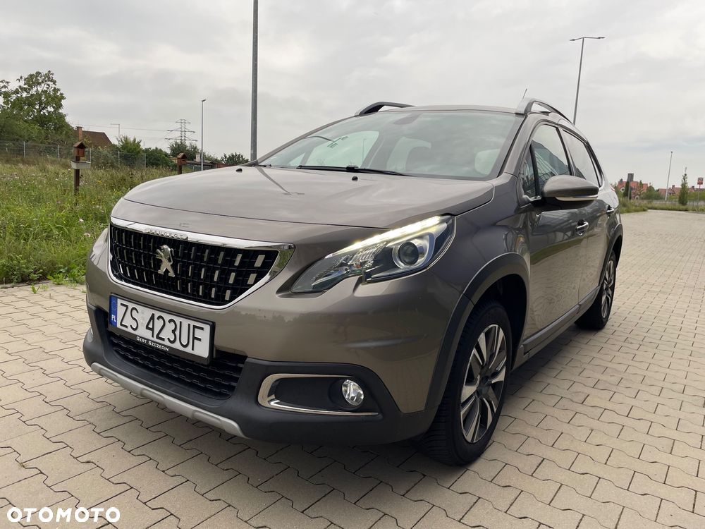 Peugeot 2008 1.2 Pure Tech Allure S&S - 3