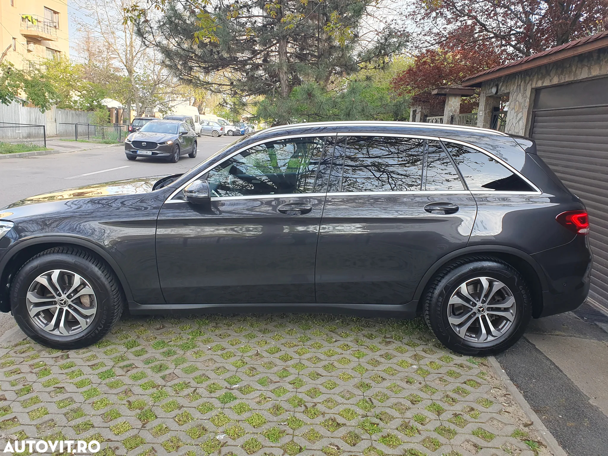 Mercedes-Benz GLC - 5