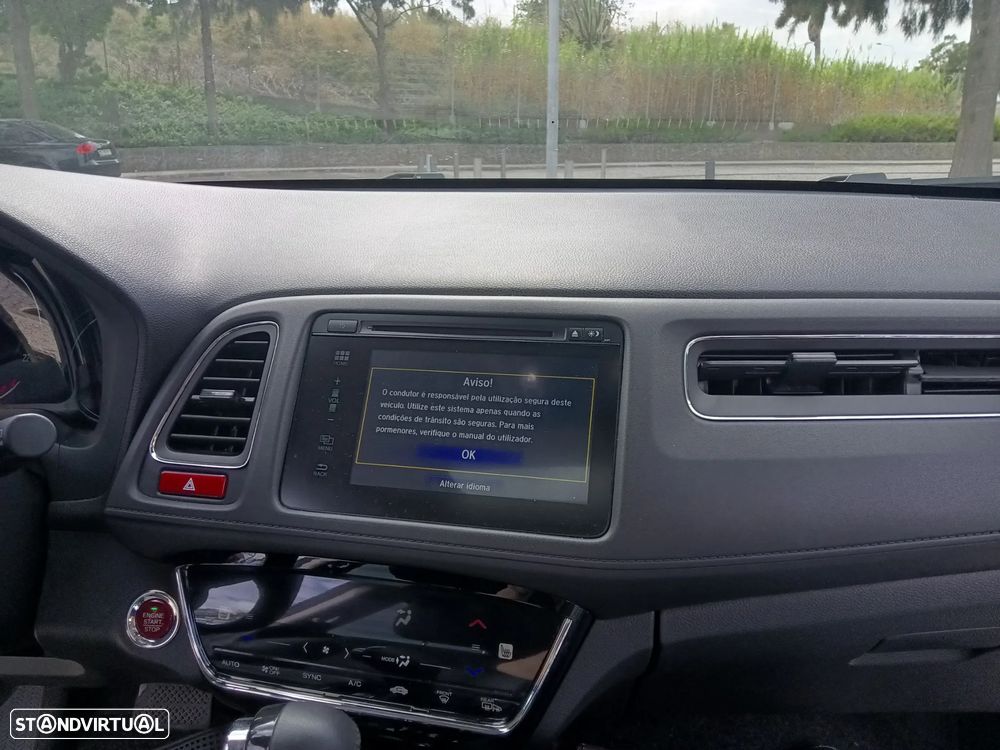 Honda HR-V 1.5 i-VTEC Executive CVT - 4