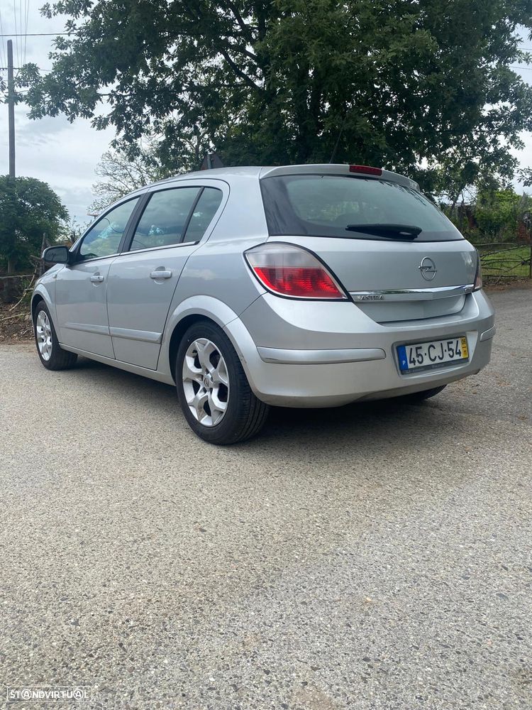 Opel Astra 1.3 CDTI Edition - 4