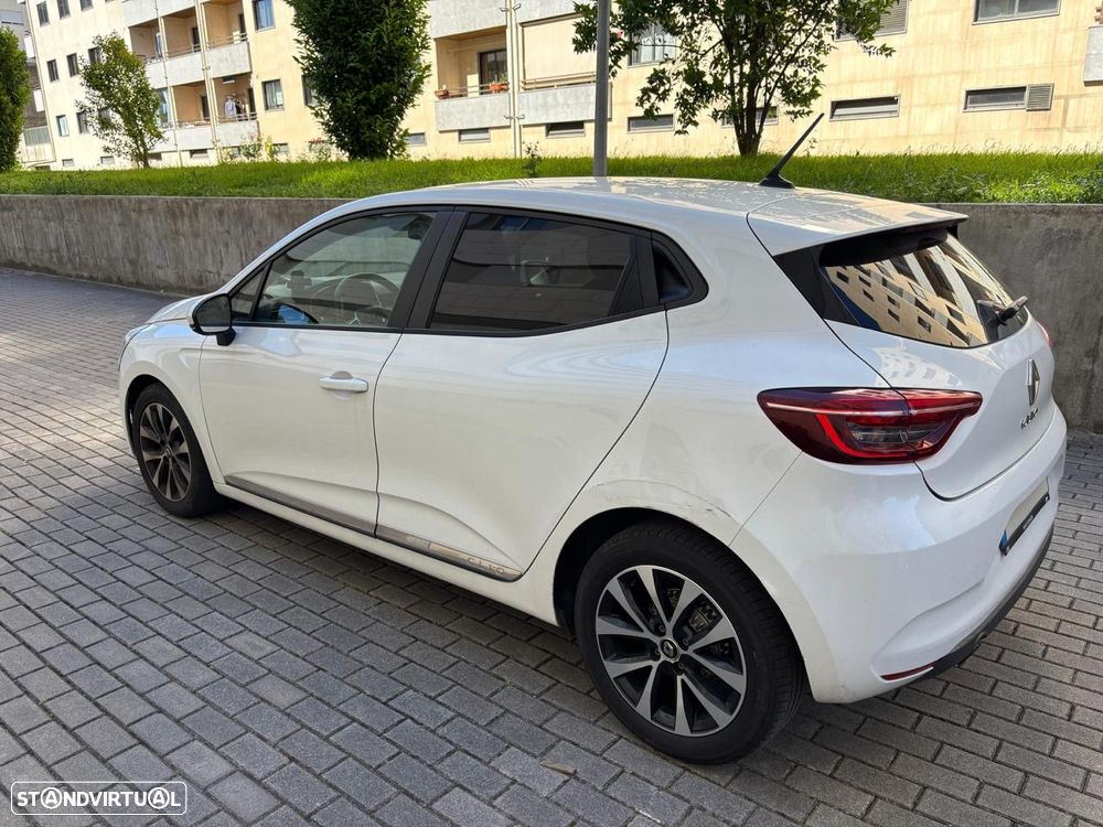 Renault Clio - 5