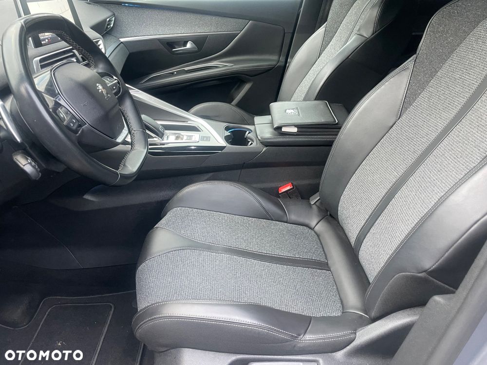 Peugeot 3008 THP 165 EAT6 Stop & Start Allure - 32