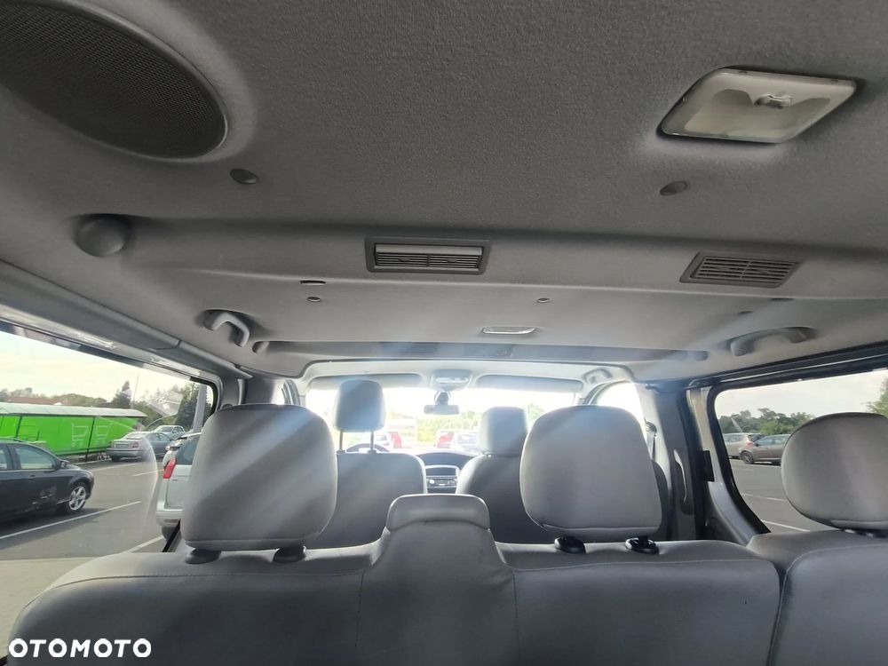Opel Vivaro - 19
