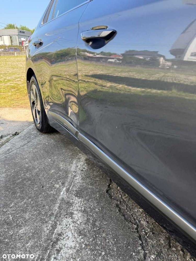Hyundai IONIQ - 8