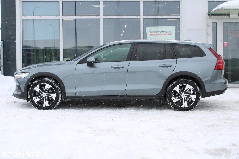 Volvo V60 Cross Country - 2