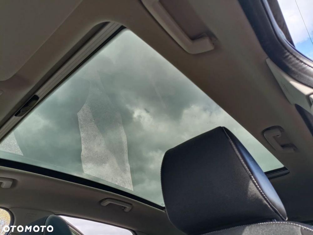 Ford Kuga 2.0 TDCi 4x4 Titanium - 17