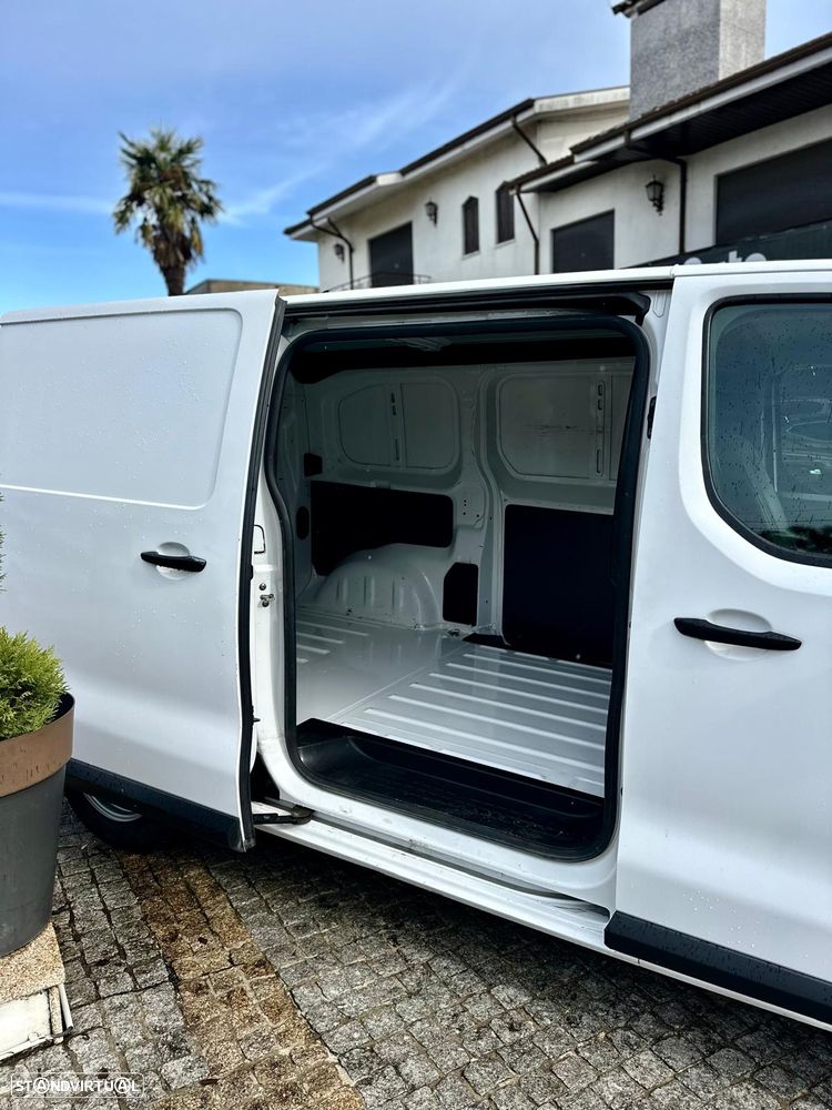 Peugeot 1.6 BlueHDI L2H1 Premium - 4