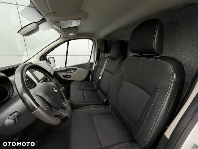 Renault Trafic - 21