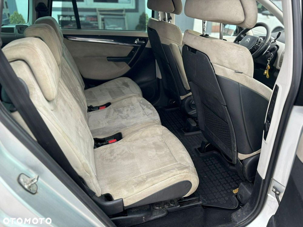 Citroën C4 Grand Picasso 2.0 HDi Exclusive - 24