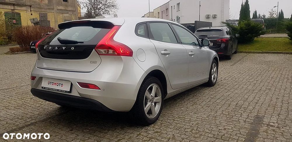 Volvo V40 D2 Drive-E Momentum - 5