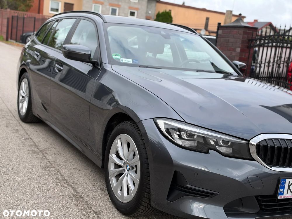 BMW Seria 3 318i Advantage - 37