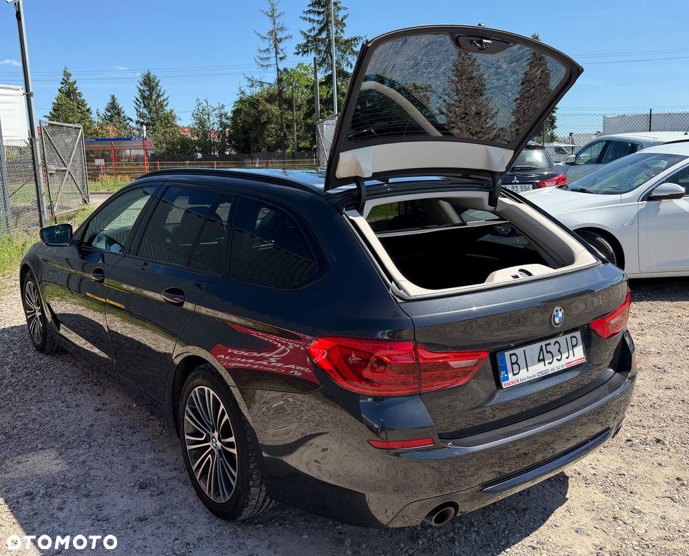 BMW Seria 5 520d M Sport Edition - 35