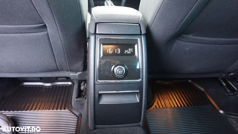 Skoda Superb 2.0 TDI Green tec DSG Elegance - 15