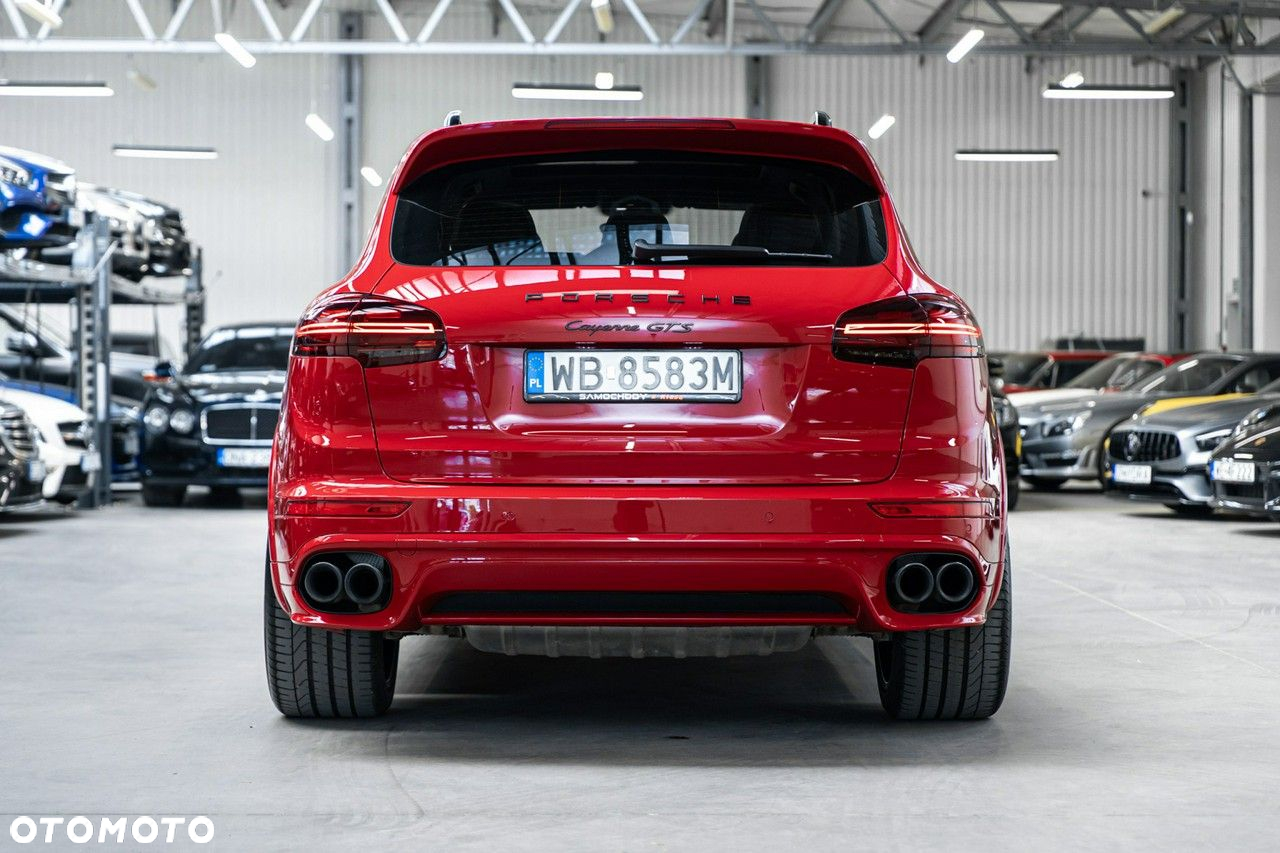 Porsche Cayenne GTS - 10