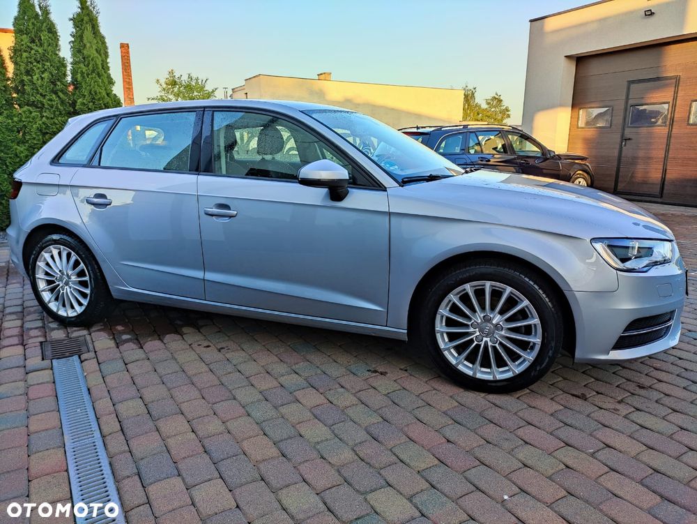 Audi A3 Sportback 1.2 TFSI Ambiente - 1