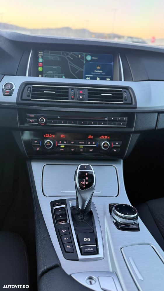 BMW Seria 5 525d xDrive AT - 2